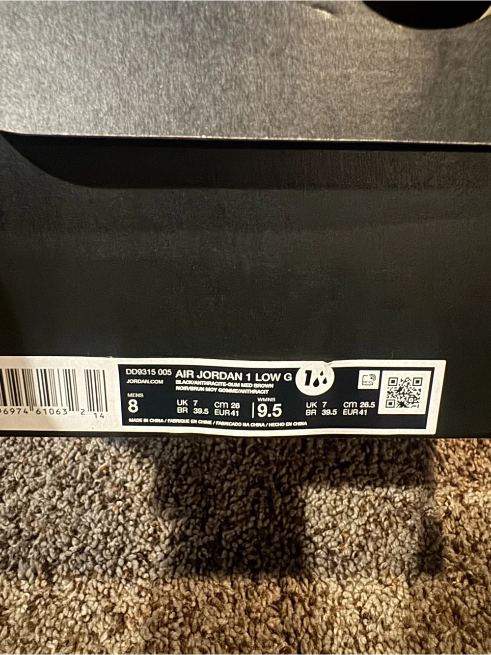 Jordan Low-Top Sneaker in Black and White